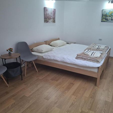 Apartments Victory คาวาตราซิ ภายนอก รูปภาพ