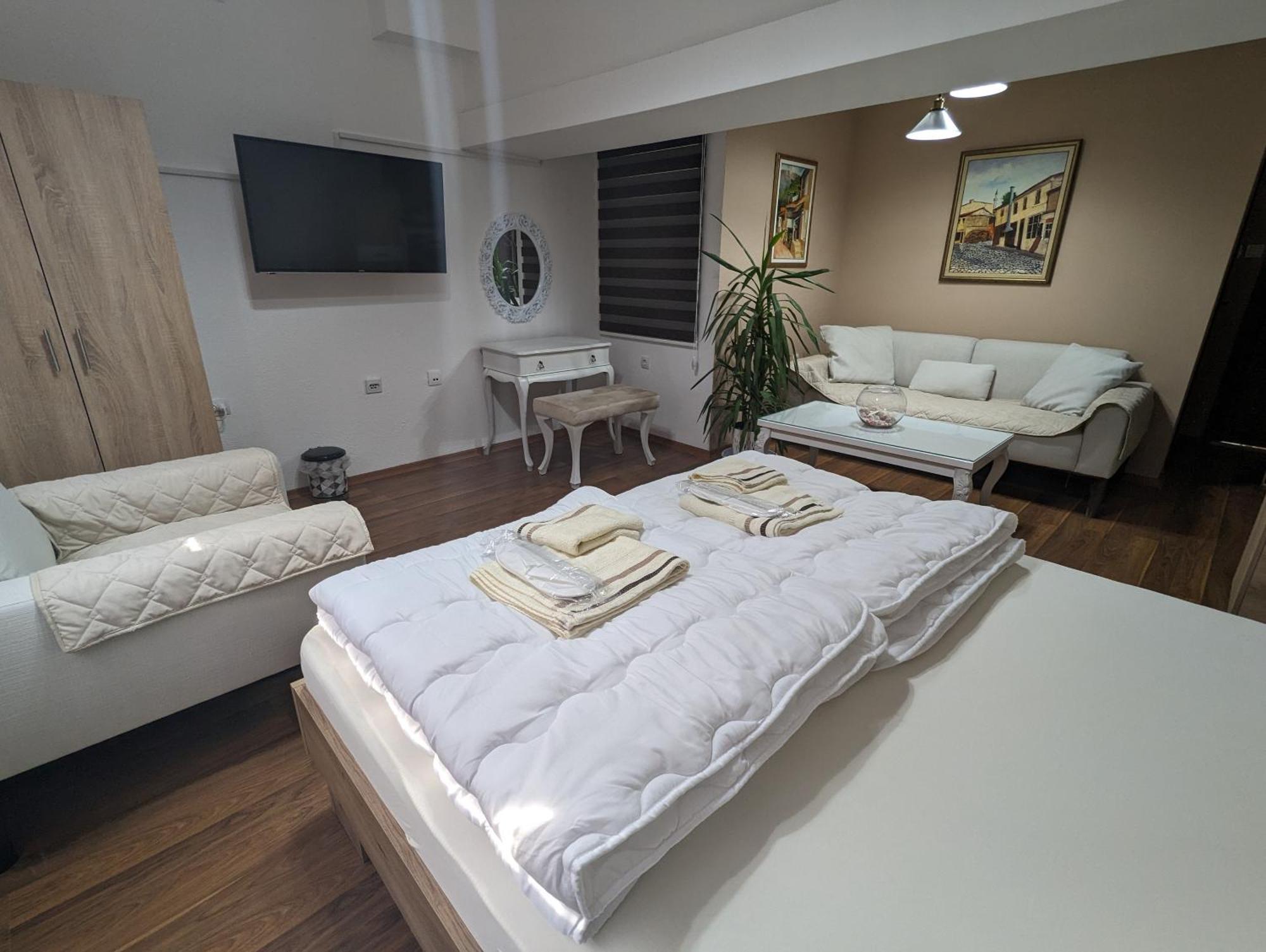 Apartments Victory คาวาตราซิ ภายนอก รูปภาพ