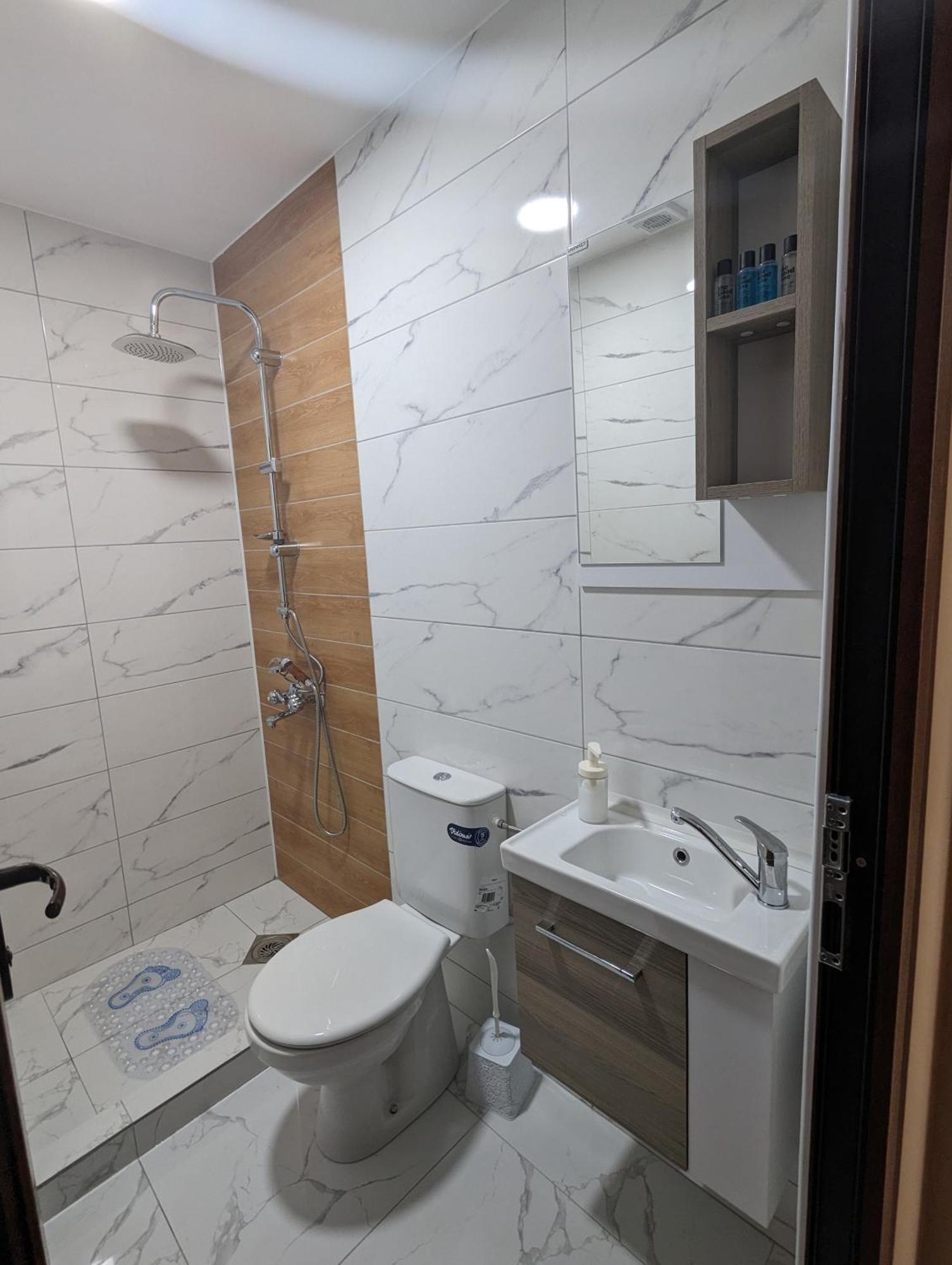 Apartments Victory คาวาตราซิ ภายนอก รูปภาพ