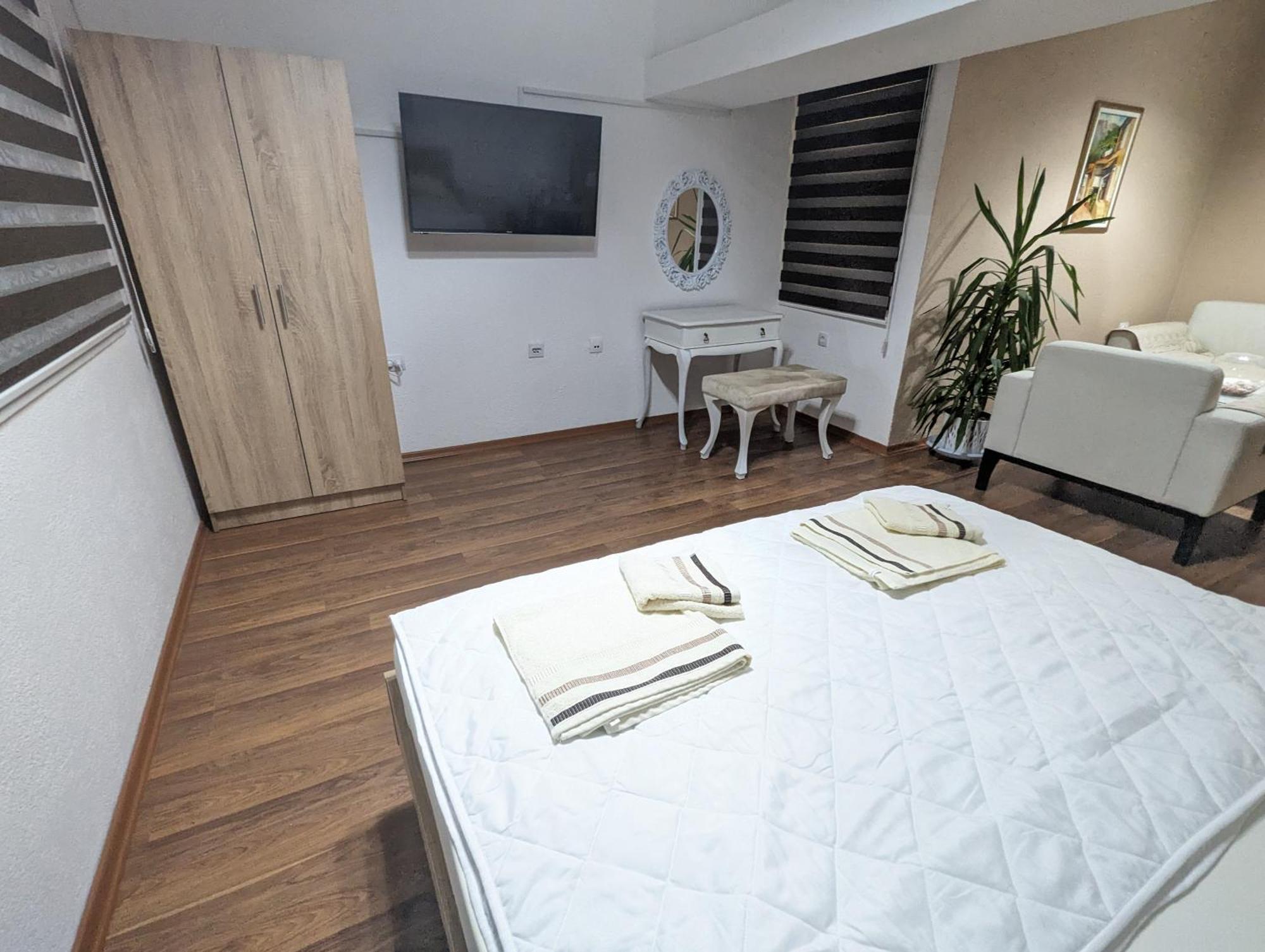 Apartments Victory คาวาตราซิ ภายนอก รูปภาพ
